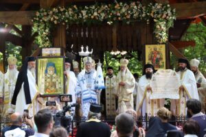Sfântul Serafim cel Răbdător de la Sâmbăta de Sus a fost canonizat | MyTex.ro
