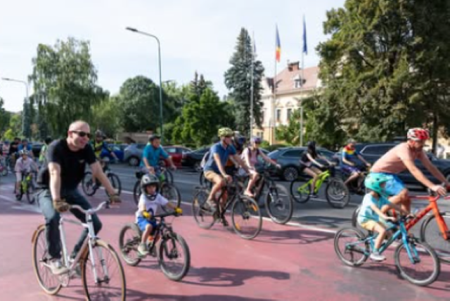 Brașovenii sunt invitați la o „Tură în județ” 3 Brașovenii | MyTex.ro