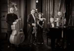 Poveste muzicală de odinioară la Filarmonica Brașov | MyTex.ro