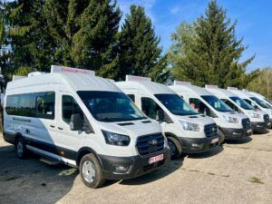 Pe ce criterii s-au repartizat microbuzele electrice către școlile din județ | MyTex.ro