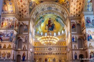 Catedrala Națională, cea mai mare biserică ortodoxă din lume, va fi sfințită astăzi (video) 13 Catedrala Națională | MyTex.ro