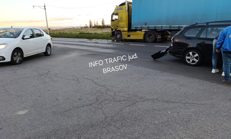 Ultima oră. Accident pe DN 1, la ieșire din Codlea (Brașov)! 3 Accident | MyTex.ro
