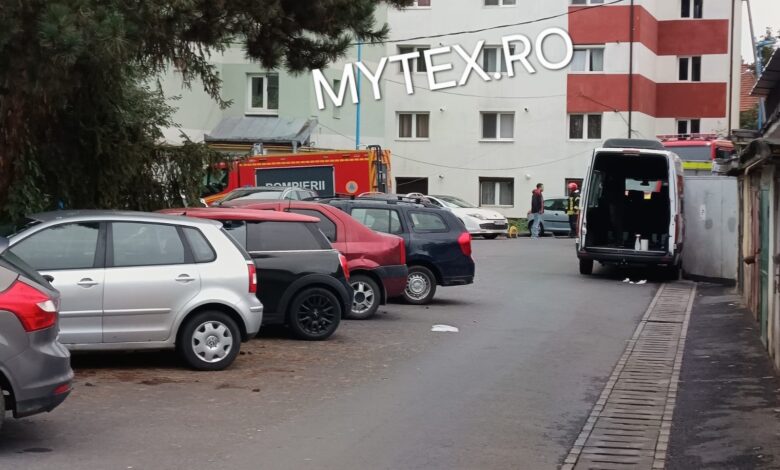 Ultima oră. Echipaje de pompieri, pe strada Bisericii Române din Brașov! 3 Pompieri | MyTex.ro