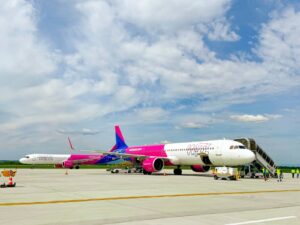 Aeroportul Brașov. Peste 84 de milioane de lei pentru mai multe „parcări” de avioane 7 Aeroportul Brașov | MyTex.ro