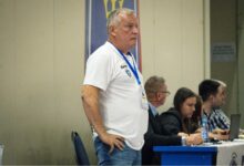 Şoc la Corona Braşov. Bogdan Burcea s-ar fi înţeles cu o altă echipă. 4 jucătoare ar pleca împreună cu tehnicianul 3 Şoc la Corona Braşov