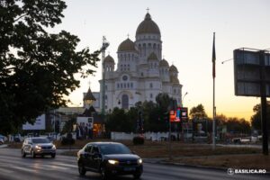 Catedrala Națională, cea mai mare biserică ortodoxă din lume, va fi sfințită astăzi (video) 14 Catedrala Națională | MyTex.ro