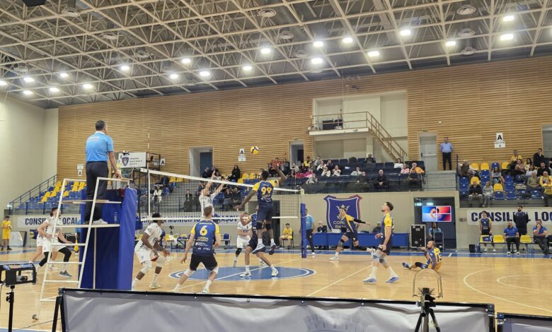 Corona Braşov, surclasată de Craiova în prima partidă a Diviziei A1 la volei masculin 3 Corona Braşov