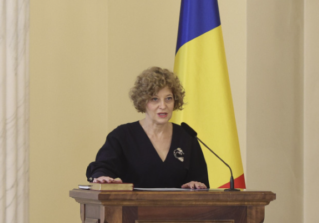 Oana Gheorghiu a depus jurământul ca vicepremier | MyTex.ro
