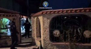 percheziție | MyTex.ro