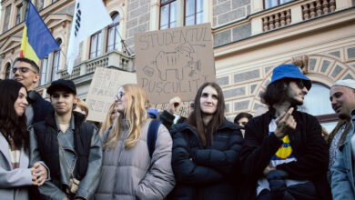 Studenții de la UNITBV protestează din nou în stradă (video) 7 | MyTex.ro