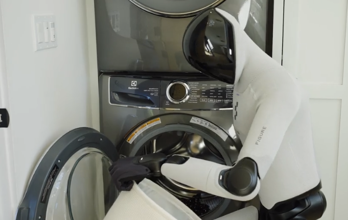Ne înlocuiesc roboții | MyTex.ro