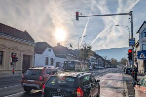 Semaforul care te oprește dacă depășești viteza legală | MyTex.ro