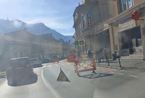 Trafic infernal în Brașov - „Faci 20 minute cu mașina de la Aulă până la Primărie” 1 trafic | MyTex.ro