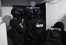 Video. Doi falși angajați de la gaz, arestați pentru furt de peste 35.000 de lei la Brașov: victima, o femeie de 98 de ani 6 | MyTex.ro