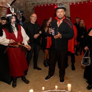 Legenda a prins viață | MyTex.ro