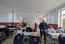 Bărbat reţinut după ce a pretins că este poliţist | MyTex.ro