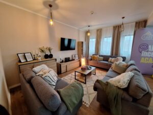 Au fost finalizate lucrările la o nouă casă de tip familial, în județul Brașov (galerie foto) 1 casă de tip familial | MyTex.ro