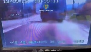 Brașov - Peste 200 de amenzi rutiere de 80.000 de lei, în câteva ore / Șofer care efectua transport de persoane, filmat în timp ce depășea pe linie continuă (video) 1 amenzi | MyTex.ro