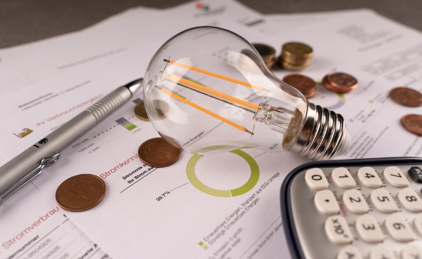 Facturi şoc la Braşov înainte de iarnă: cât vor plăti braşovenii la curent şi gaze în 2025-2026 şi ce furnizori sunt cei mai scumpi 1 Braşov | MyTex.ro