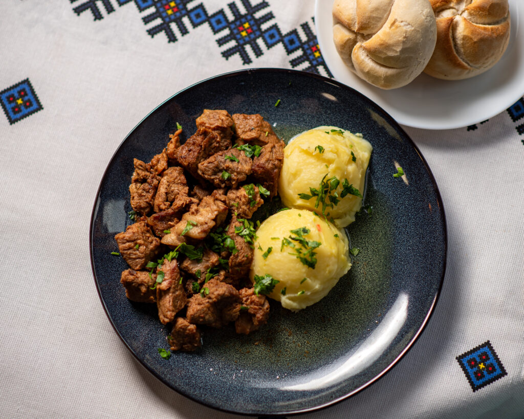 Laic Buffet - Gustul Brașovului la Porția Corectă 9 | MyTex.ro