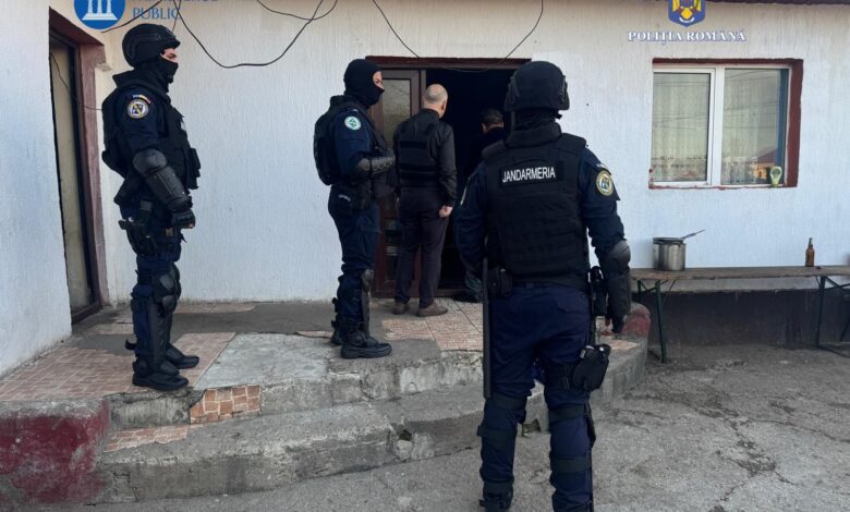 Percheziții | MyTex.ro