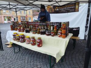 Weekend cu târguri de toamnă în două zone din Brașov / Lipsa locurilor de parcare, o problemă în Piața Unirii 22 târguri de toamnă | MyTex.ro