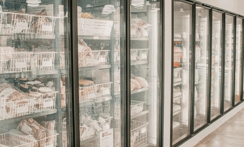 Top 5 beneficii ale utilizării unei vitrine frigorifice moderne 3 | MyTex.ro