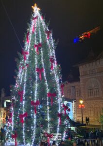 Foto. Râșnovul a aprins oficial luminile de sărbătoare mai devreme decât era stabilit 16 Râșnovul | MyTex.ro