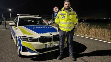 Tânără | MyTex.ro