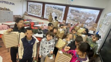 Moș Nicolae a ajuns și la Școala Gimnazială din Augustin 9 Șofer | MyTex.ro