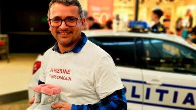 Polițist brașovean, erou în viața reală: sprijină campania „În Misiune Cu Moș Crăciun” și după ce și-a văzut casa distrusă de un incendiu 5 | MyTex.ro