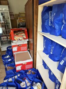 „Sacul lui Moș Crăciun” a ajuns la copiii din casele de tip familial 26 Moș Crăciun | MyTex.ro