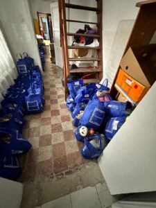 „Sacul lui Moș Crăciun” a ajuns la copiii din casele de tip familial 28 Moș Crăciun | MyTex.ro