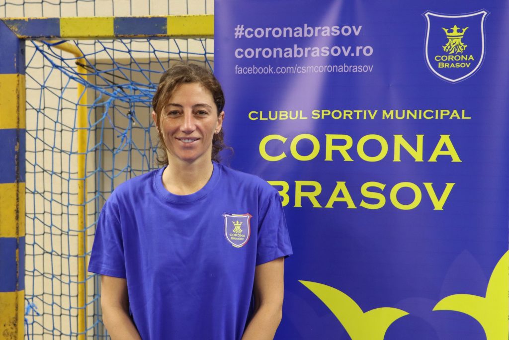 O fostă jucătoare de la Corona Braşov | MyTex.ro