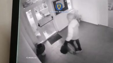 Brașov - Studenți prădați de hoț, în timp ce se aflau la un curs (video) 84 Brașov | MyTex.ro