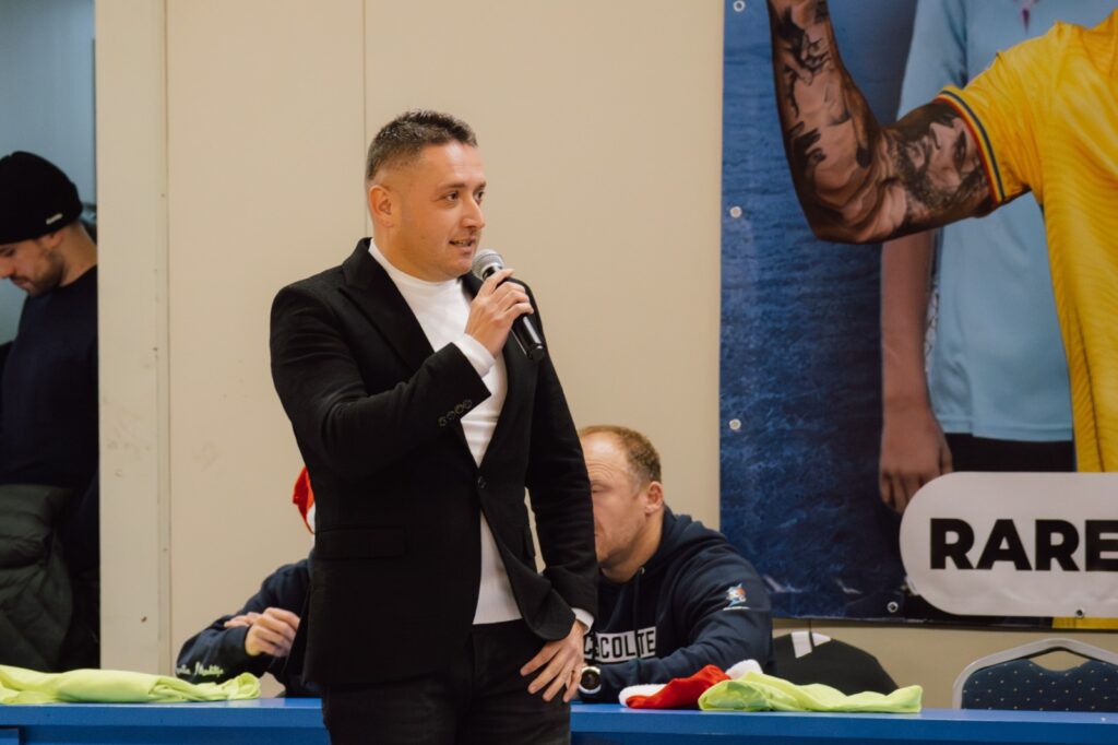 Meciul Stelelor de Crăciun | MyTex.ro