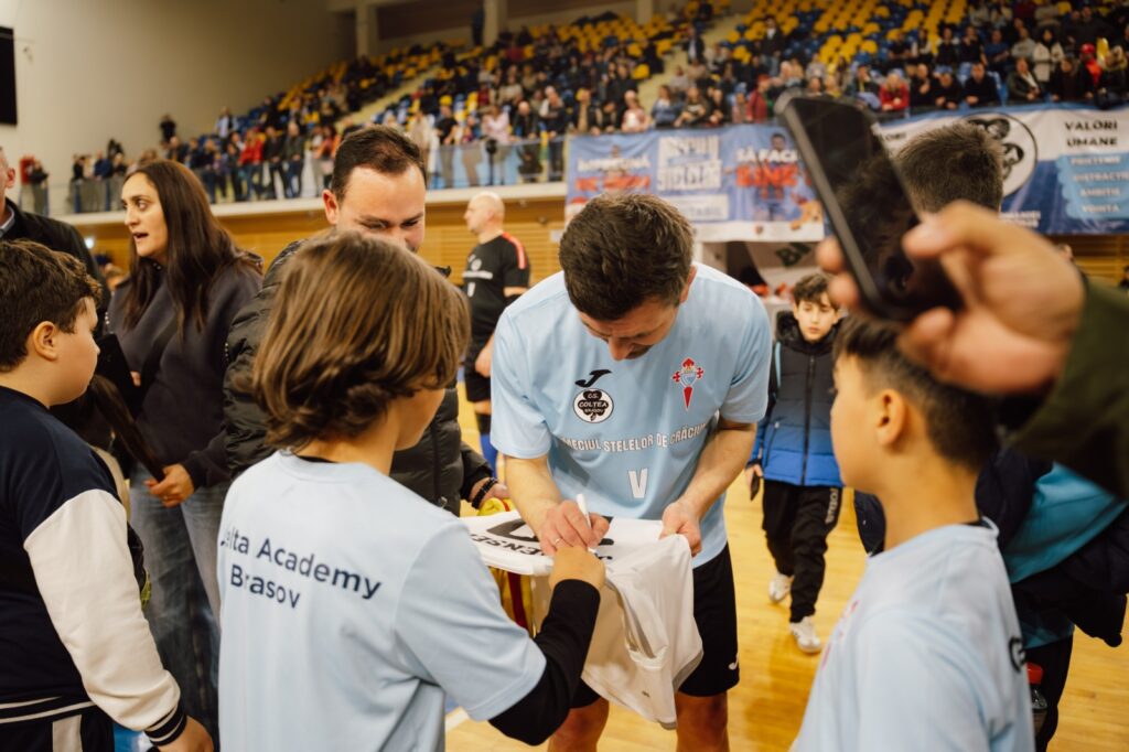 Meciul Stelelor de Crăciun | MyTex.ro