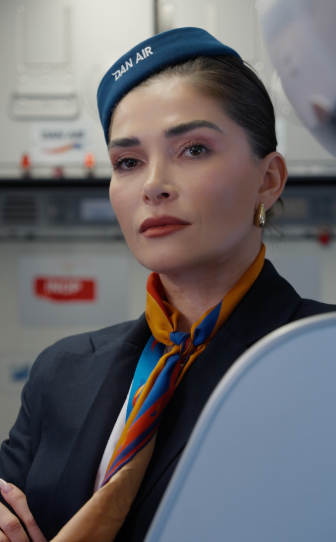 Nu o să ghicești unde și-au filmat Anca Dinicu și Alina Pușcaş noul serial! Șocant ce s-a întâmplat la bord 9 Anca Dinicu | MyTex.ro