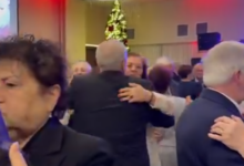 Bebeluș abandonat în parcarea unui magazin | MyTex.ro