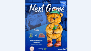 Corona Brașov - multe jucării aruncate pe gheață / În spiritul tradiţiei, pentru copiii din medii defavorizate 1 Corona Braşov | MyTex.ro