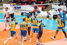 Corona Braşov a învins din nou campioana. Două victorii în 4 zile. Şi fetele au făcut instrucţie cu Dinamo 3 Corona Braşov