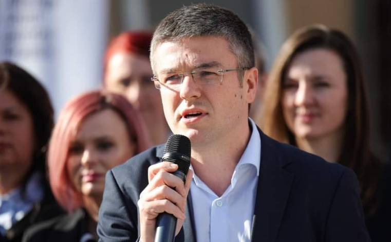 USR redesenează Guvernul: Apărarea și Economia schimbă șefii. Brașovul intră în joc 3 USR | MyTex.ro