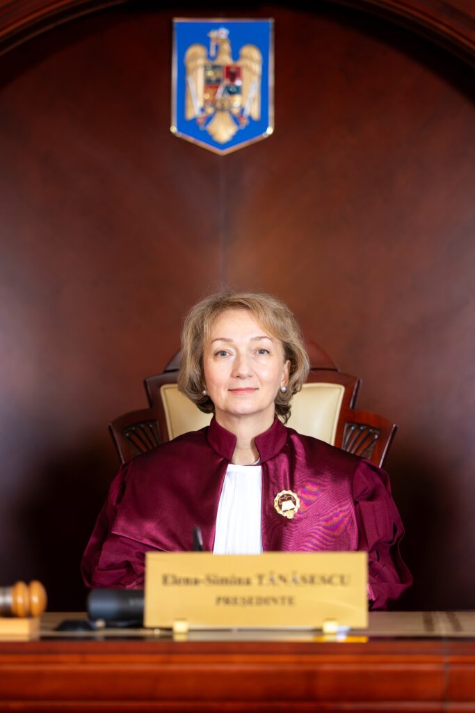 CCR a amânat decizia pe legea care taie pensiile magistraților 6 CCR | MyTex.ro