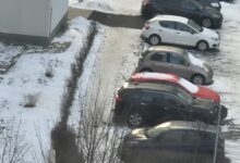 Trotuare pline cu gheață la Brașov și... un singur avertisment / Cum vede situația Poliția Locală 8 | MyTex.ro