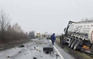 Update. Cumplit! Șapte oameni morți în accidentul de pe E70 8 Cumplit | MyTex.ro