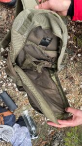 Brașov - Rucsac găsit în zona Prăpastia Urșilor, din Piatra Mare! 13 Rucsac | MyTex.ro