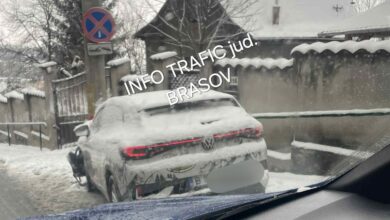 Brașov - Autoturism intrat în stâlp, pe Dobrogeanu Gherea! 7 Bistrița | MyTex.ro