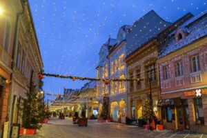 Magia sărbătorilor continuă la Brașov. Până când poate fi vizitat Târgul de Crăciun 17 Târgul | MyTex.ro