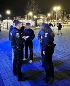 Acțiuni ample ale Poliției Municipiului Brașov pentru siguranța publică, în zonele comerciale și de agrement 17 Brașov | MyTex.ro