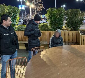 Acțiuni ample ale Poliției Municipiului Brașov pentru siguranța publică, în zonele comerciale și de agrement 19 Brașov | MyTex.ro